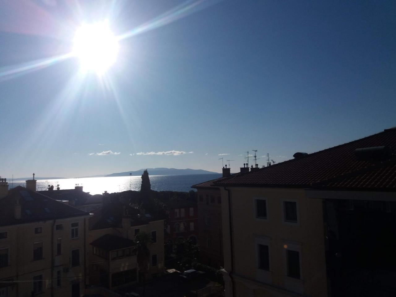 Apt Tennis Prime Location, Parking, Near Beach, Self Check-in * Opatija